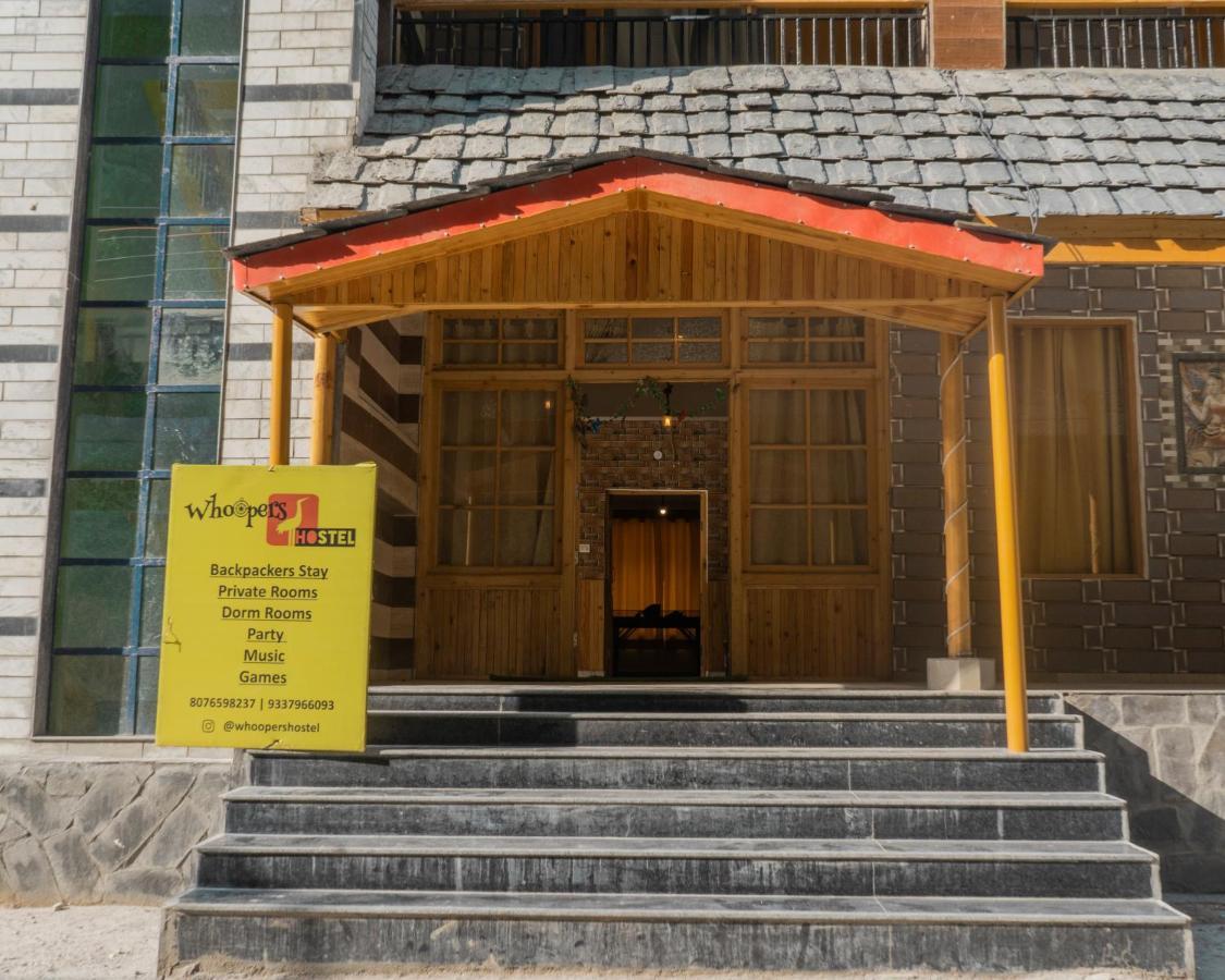 Whoopers Hostel Касоль Экстерьер фото