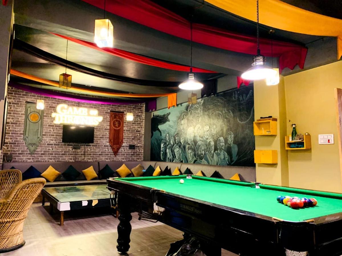 Whoopers Hostel Касоль Экстерьер фото