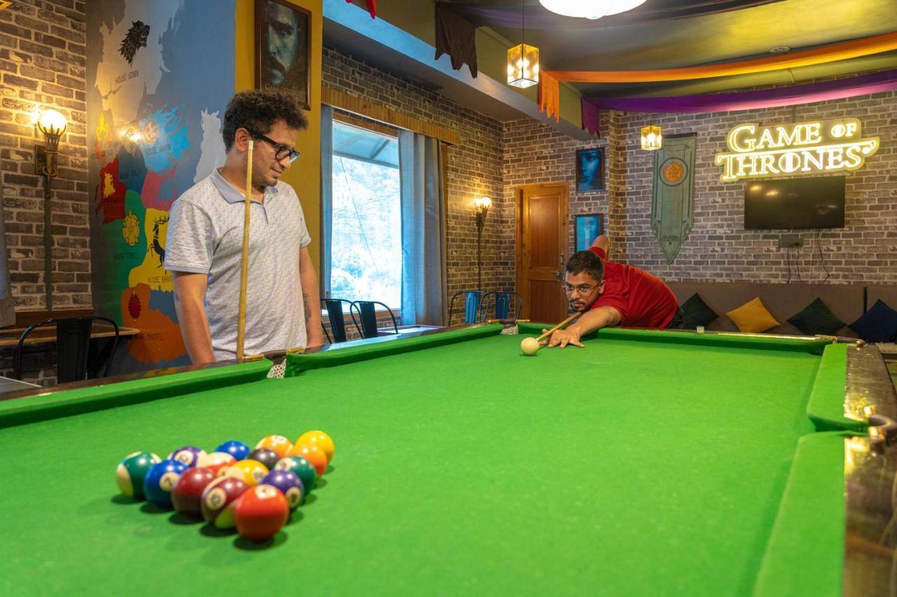 Whoopers Hostel Касоль Экстерьер фото